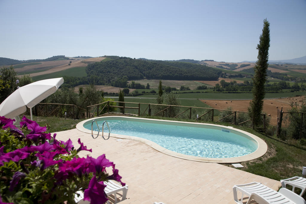 Agriturismo Podere Olivello in Val d'Orcia Montalcino Exterior foto
