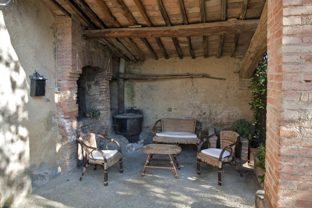 Agriturismo Podere Olivello in Val d'Orcia Montalcino Exterior foto
